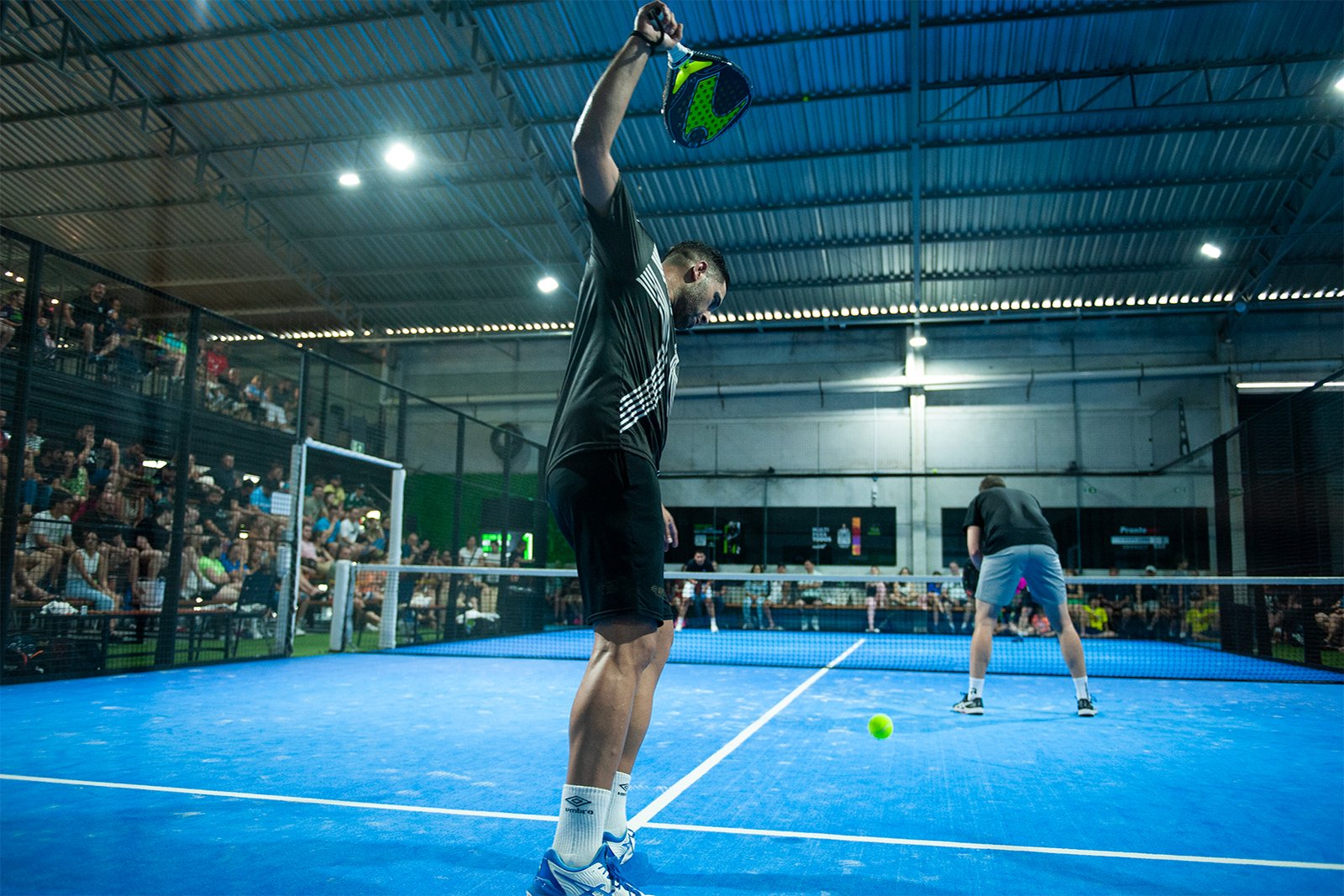 Equipamento de padel: o que você precisa para começar - CESLA